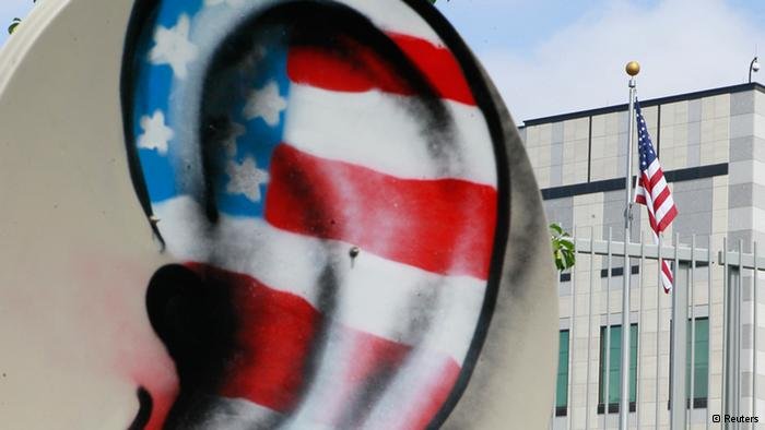 Presa germană: Firme americane desfăşoară activităţi de spionaj în Germania 