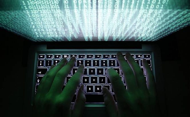 România devine ţintă cibernetică. 20 de milioane de atacuri informatice la jumătatea anului 2013