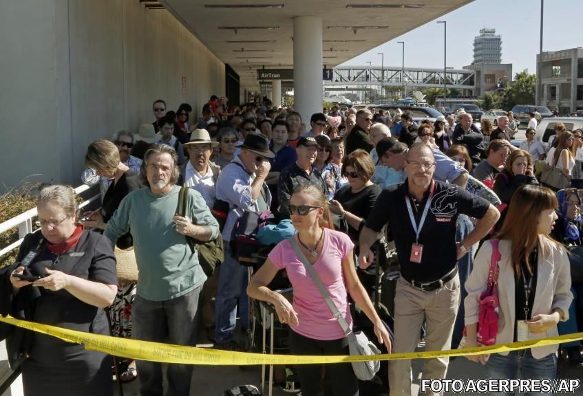 GALERIE FOTO: Atac armat pe aeroportul din Los Angeles. Un ofiţer TSA a fost ucis şi mai multe persoane au fost rănite 233331