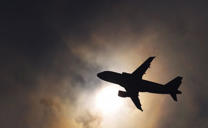 Un avion american de recunoaştere a fost REŢINUT 2 zile pe un aeroport din Rusia