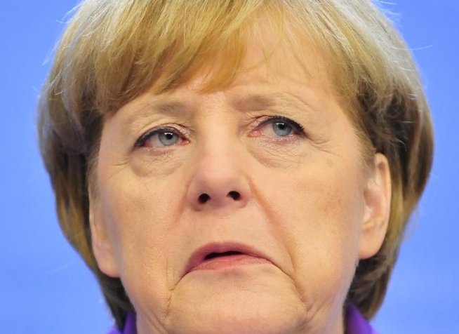 Angela Merkel îndeamnă germanii să NU TOLEREZE antisemitismul
