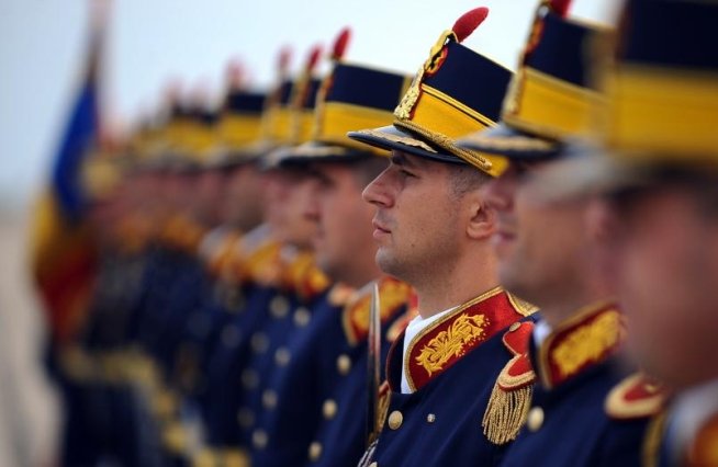 Armata României are PROBLEME. Ministrul Apărării: Presa dă titluri de speriat