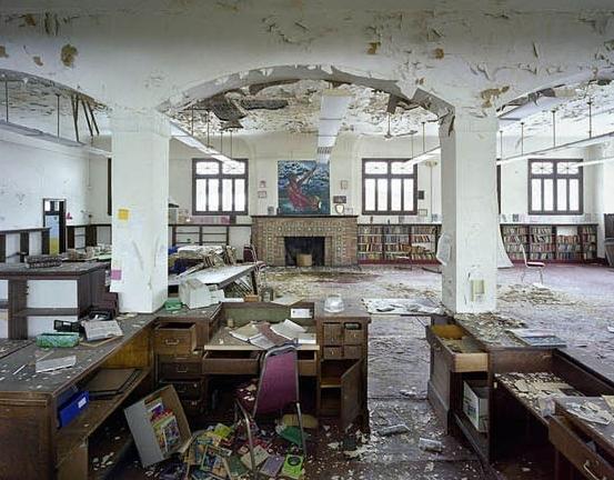 Imagini din CEL MAI MARE ORAŞ american intrat în FALIMENT 233394