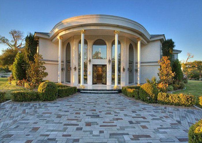 Casa asta a fost scoasă la vânzare, dar nimeni nu vrea să o cumpere. Află motivul uimitor 233970