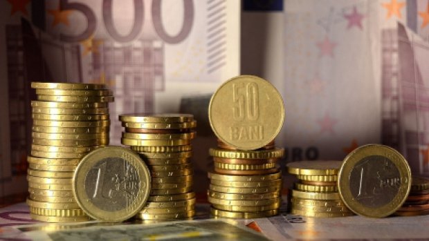 Un fost ofiţer al poliţiei economice este acuzat de DNA că a înşelat Volksbank cu milioane de euro