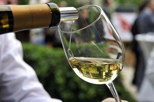 Vinul băut cu moderaţie este eficient împotriva depresiei 
