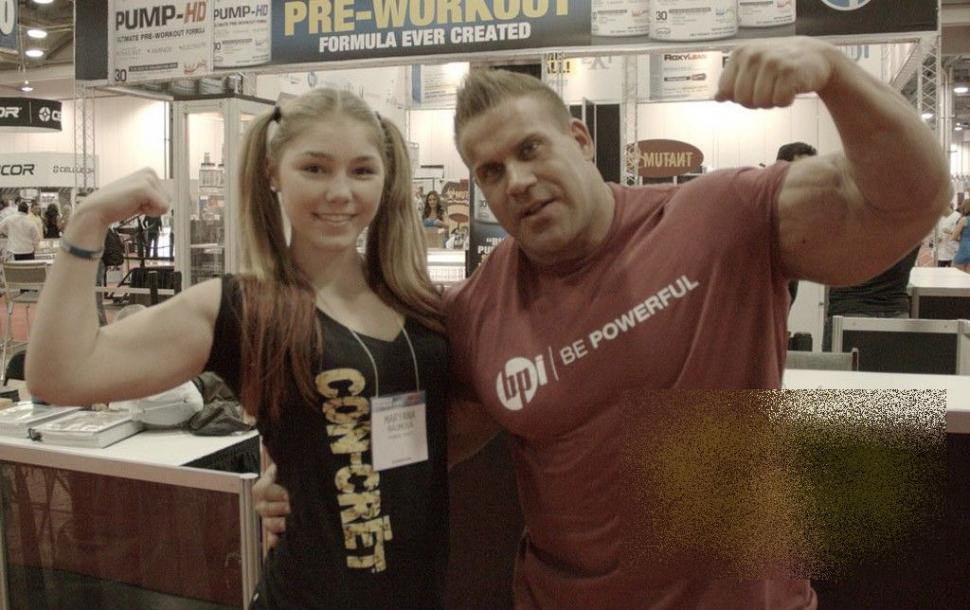 Cum s-a transformat în patru ani această tânără. Povestea de succes din spatele unei experienţe traumatizante 234244