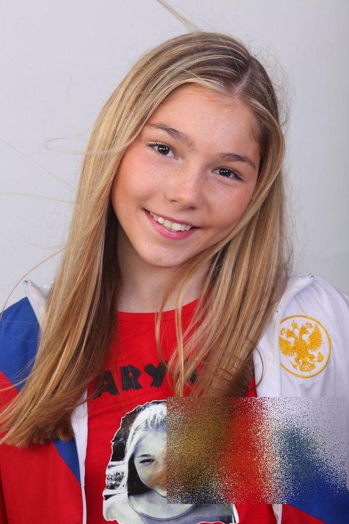 Cum s-a transformat în patru ani această tânără. Povestea de succes din spatele unei experienţe traumatizante 234253