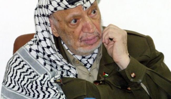 Palestinienii acuză Israelul de moartea lui Yasser Arafat