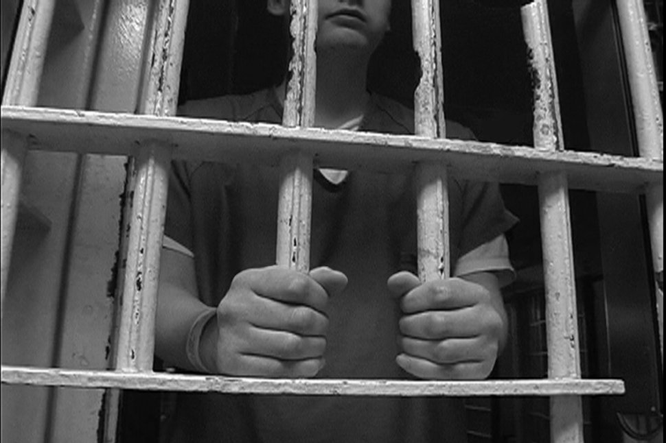 Problemele GRAVE ale justiţiei din România. Cel mai negru coşmar al unui tânăr, devenit realitate. A stat 9 luni în închisoare, deşi era NEVINOVAT