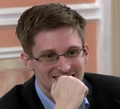 Cum a reuşit Snowden să-şi convingă colegii să-i permită accesul la informaţiile secrete ale NSA