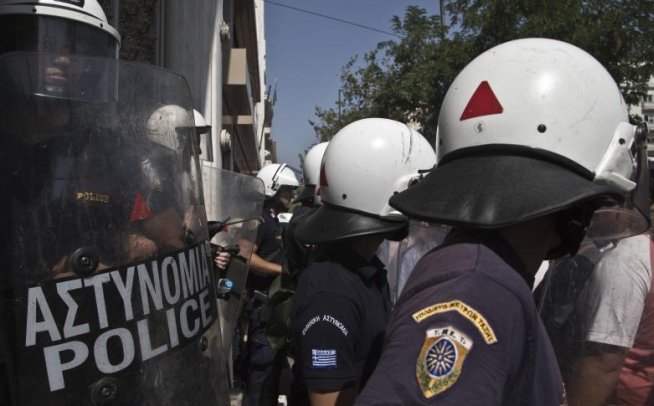 Peste 5.000 de persoane protestează în Grecia, împotriva unui proiect minier