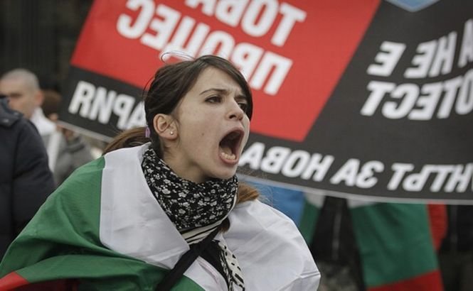 Studenţii bulgari au blocat accesul în rectoratul Universităţii din Sofia şi cer demisia Guvernului