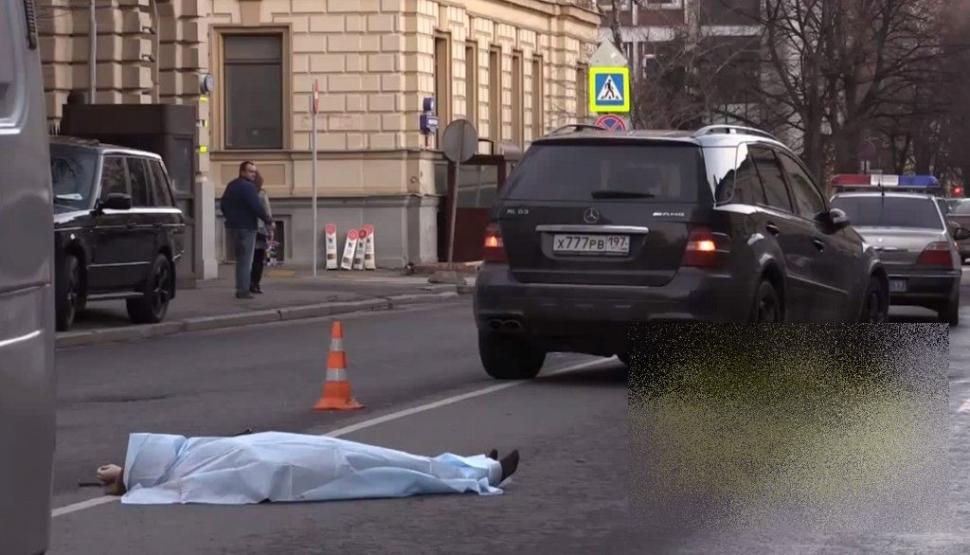 Această tânără de 26 de ani va sta ani buni în închisoare. A OMORÂT o femeie cu maşina şi a vrut să "şteargă" urmele accidentului 234745