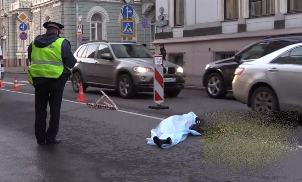 Această tânără de 26 de ani va sta ani buni în închisoare. A OMORÂT o femeie cu maşina şi a vrut să "şteargă" urmele accidentului 234747