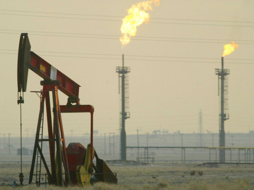 Rusia va primi cea mai grea lovitură din partea SUA. Americanii vor ajunge cel mai mare producător de petrol în 2015