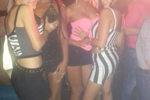 Stă în LIMBĂ după politică. "Ţelul meu în viaţă este să ajung ca Elena Udrea". La ce capitol îl CONSILIAZĂ domnişoara pe deputatul Mircea Dolha?! 234897