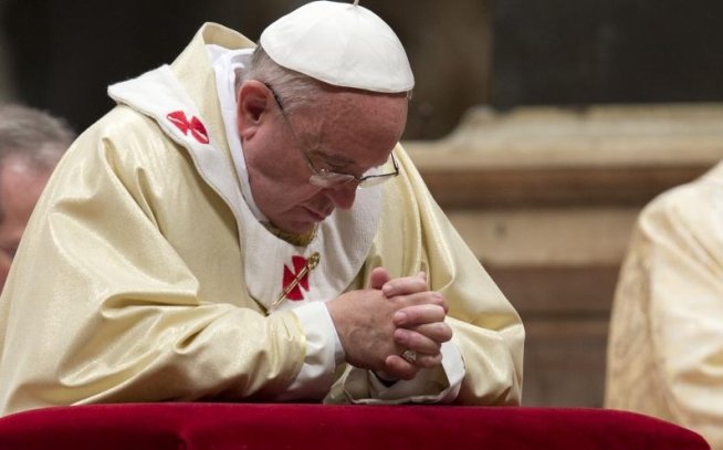 Papa Francisc şi-a anulat audienţele de vineri, după ce s-a ÎMBOLNĂVIT