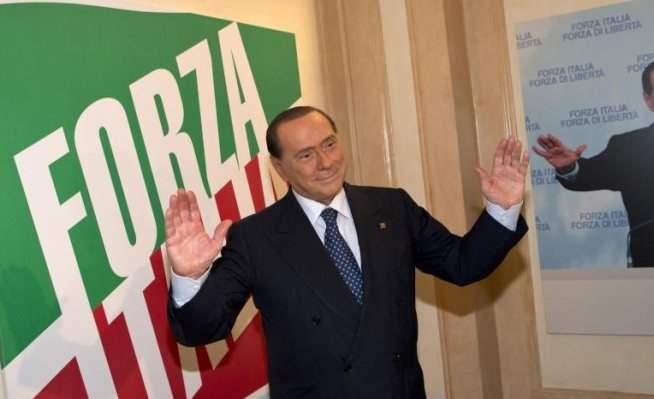 Silvio Berlusconi REVINE în politică. Fostul premier italian lansează un nou partid