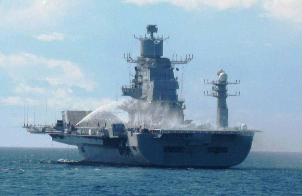 Rusia a predat Indiei un portavion modernizat