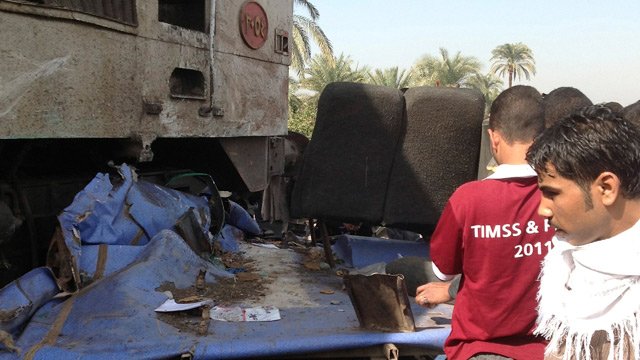 Tragedie în Egipt: Cel puţin 26 de morţi într-o coliziune între un tren şi două vehicule