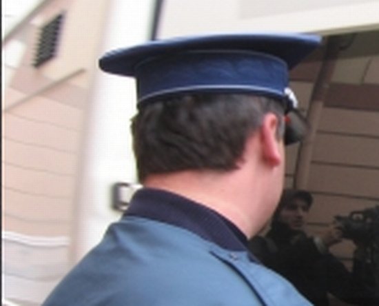 Incident de securitate. Un poliţist din Botoşani a distribuit pe internet documente de la serviciu