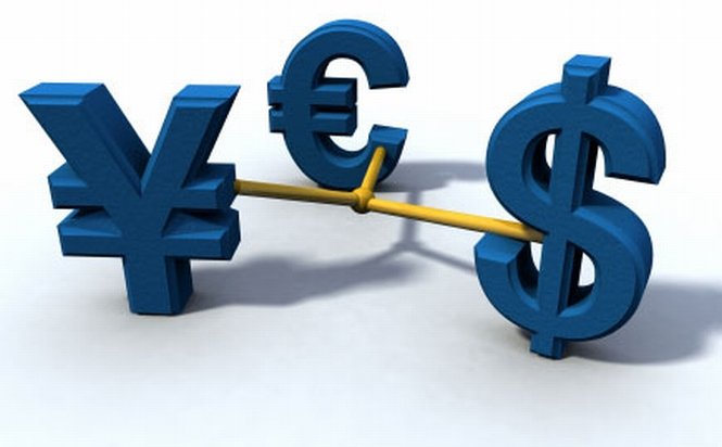 Moneda naţională s-a depreciat în raport cu euro şi dolarul. Vezi cursul BNR