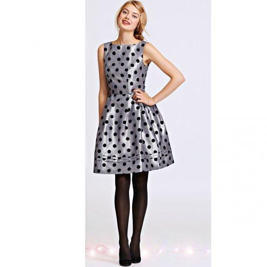 (P) La Redoute Romania a pornit cu dreptul in campania de Black Friday si aduce reduceri de pana la -80% la toate produsele 236294