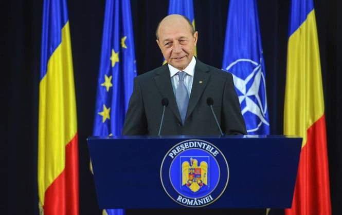 Băsescu îi răspunde lui Ponta: Ordonanţa 26 care vizează veniturile clientelei politice se află la Parlament