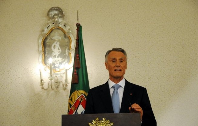Preşedintele Portugaliei CONTESTĂ la Curtea Constituţională bugetul de austeritate