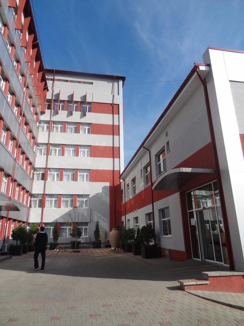 (P) Modernizarea ambulatoriului Moineşti - o lecţie de management sanitar, prin Regio 235660