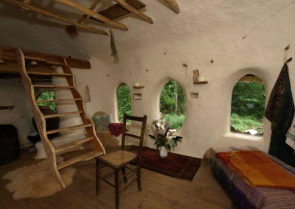 Aşa arată casa care costă 800 de RON. "Este perfect funcţională şi locuibilă" 236958