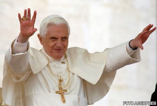Adevărul din spatele demisiei Papei Benedict