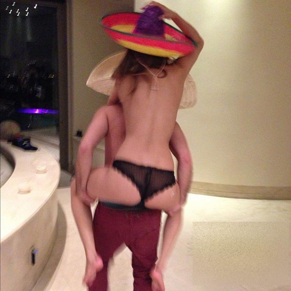 Aşa arată lumea unui jucător de poker profesionist. Luxul şi opulenţa sunt la ele acasă 237072