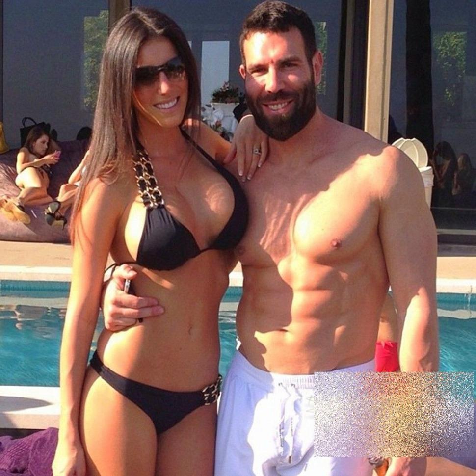 Aşa arată lumea unui jucător de poker profesionist. Luxul şi opulenţa sunt la ele acasă 237074