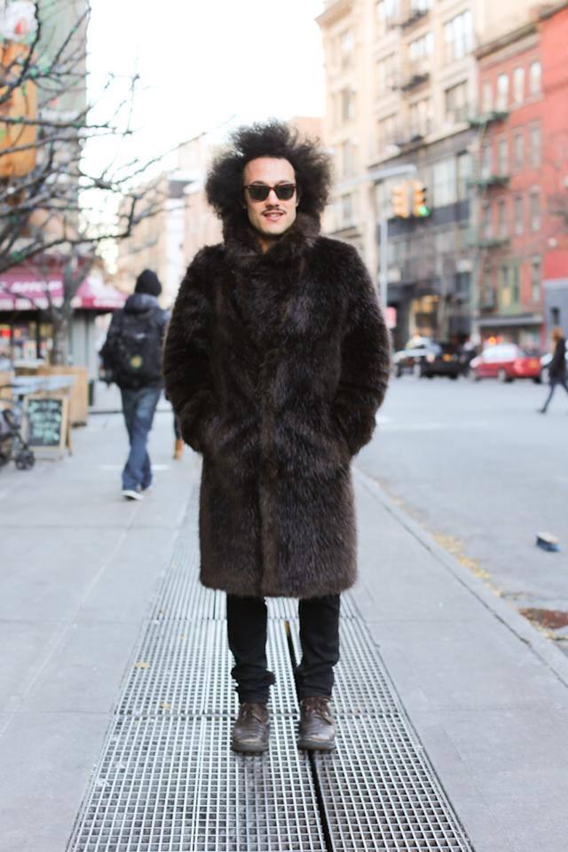 „Nu aştepta perfecţiunea”. Povestea succesului unui tânăr care a crezut în el. A adunat cei mai frumoşi oameni într-un blog 237339