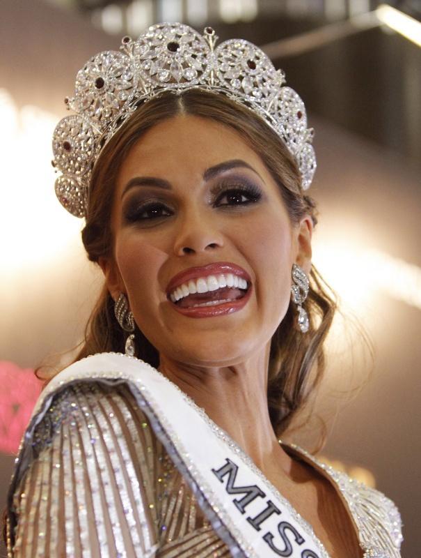 DOVADA că Miss Univers a minţit o lume întreagă. Cum a fost fotografiată în urmă cu 3 luni de zile 237824