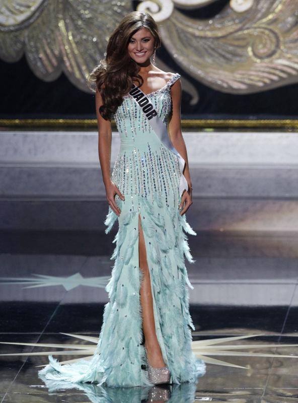 DOVADA că Miss Univers a minţit o lume întreagă. Cum a fost fotografiată în urmă cu 3 luni de zile 237835