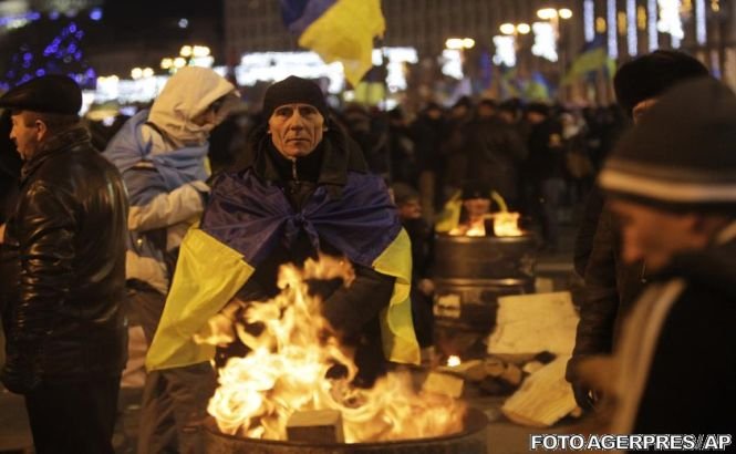 Manifestaţiile continuă la Kiev, în aşteptarea demnitarilor străini care participă la o reunine OSCE