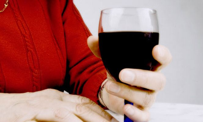 S-a dovedit ştiinţific: persoanele inteligente consumă mai mult alcool