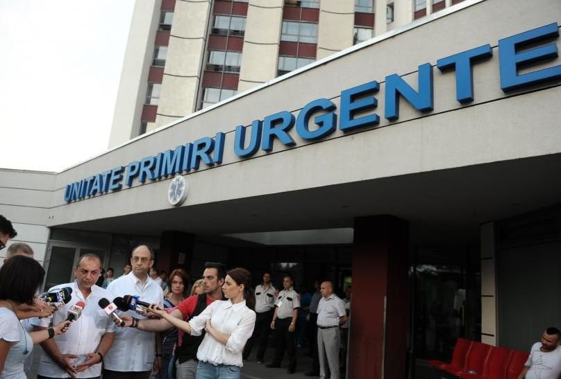 Un bărbat a murit, după ce a căzut de la etajul 14 al Spitalului Universitar de Urgenţă Bucureşti