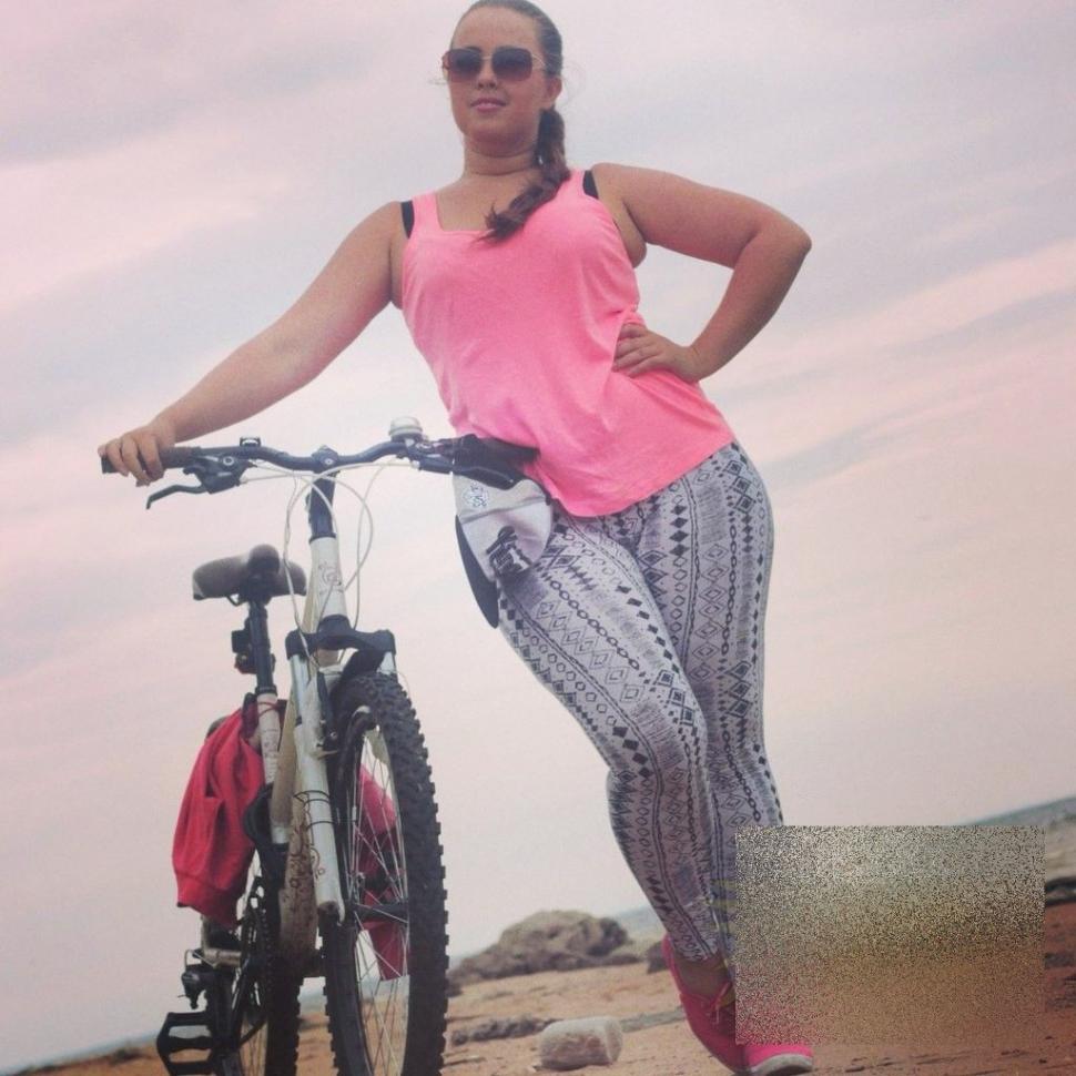 Ea este modelul care a dat peste cap tiparele modei. "Refuz să intru în şablonul 90-60-90" 238300