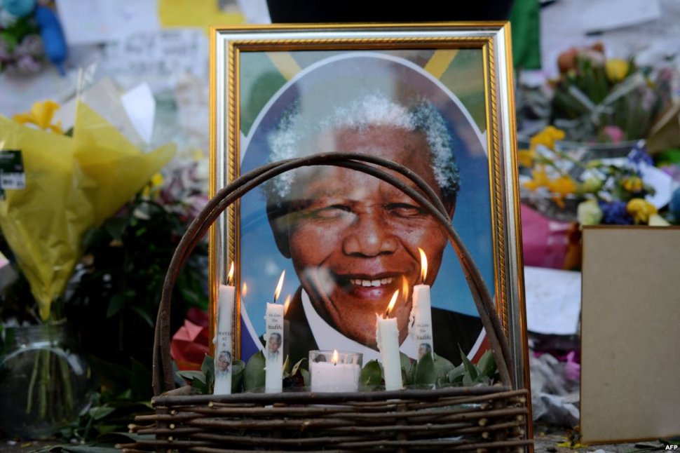 Zeci de șefi de stat așteptați la funeraliile lui Nelson Mandela