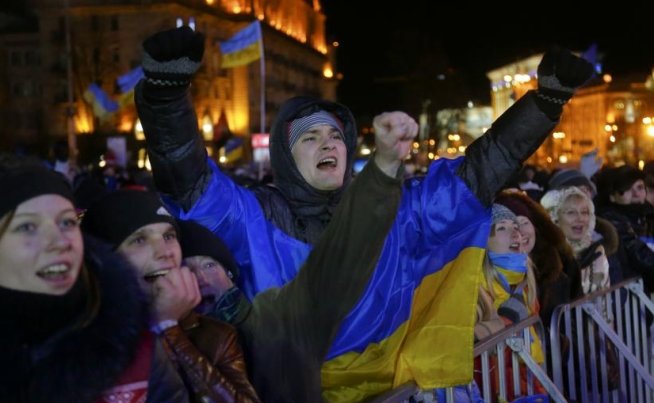 Opoziţia ucraineană susţine că Ianukovici se pregăteşte să semneze un acord cu Moscova