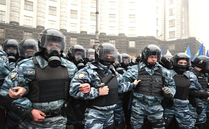 Forţele speciale ucrainiene se pregătesc să degajeze Euromaidanul din Kiev