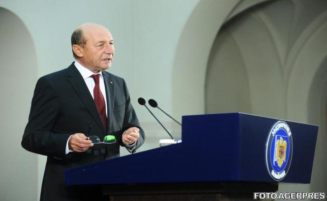Băsescu: Cred că descentralizarea nu trece de CCR. O voi trimite înapoi dacă ajunge la mine în forma iniţială