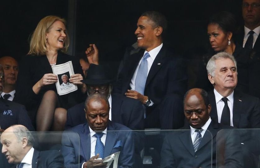Distracţia preşedintelui Obama cu premierul danez, criticată în presa americană: &quot;Se pare că Prima Doamnă nu prea era încântată&quot;