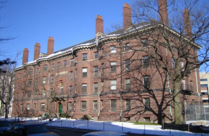 ALERTĂ TERORISTĂ la Universitatea Harvard. Patru clădiri ale instituţiei au fost evacuate