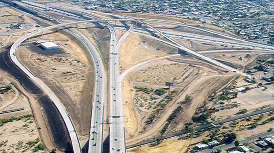 Autostrada care are 26 de BENZI. Ar putea exista aşa ceva în România? 239707