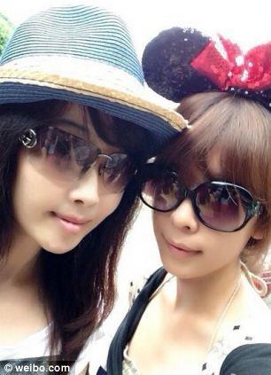 Fenomenul care a înnebunit China. "Cine este SORA de lângă tânăra asta" 239891